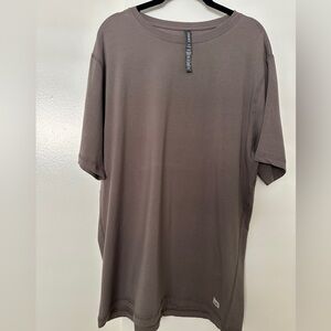 NWOT Vuori Men's Tuvalu Short Sleeve Tee (sz: xl)